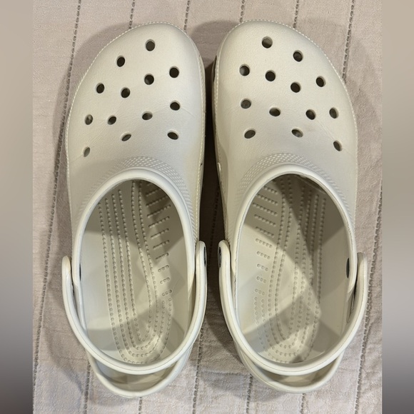 Crocs - Picture 5 of 9